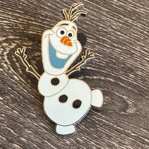 Disney Gold Olaf Character Pin